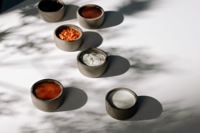 Dipping sauce trio marinara ranch and spicy sriracha